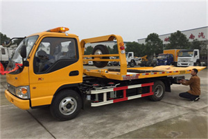 鄢陵哪里有拖车服务